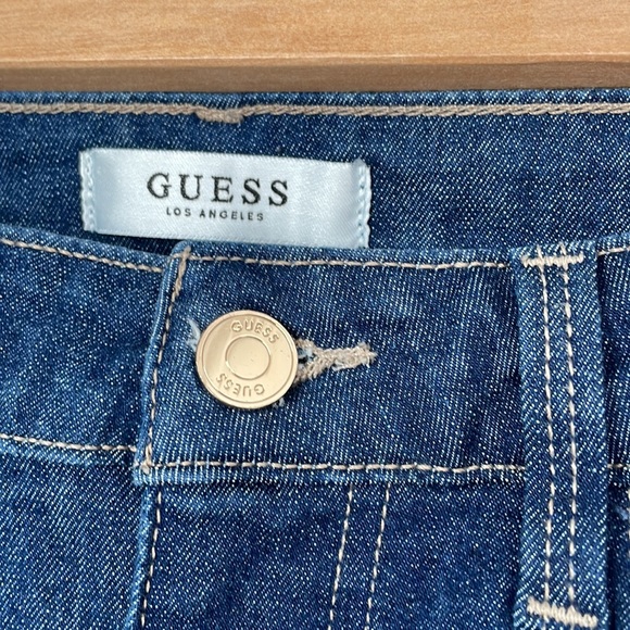 Guess crop jeans, medium dark denim, size 26 - Picture 4 of 6
